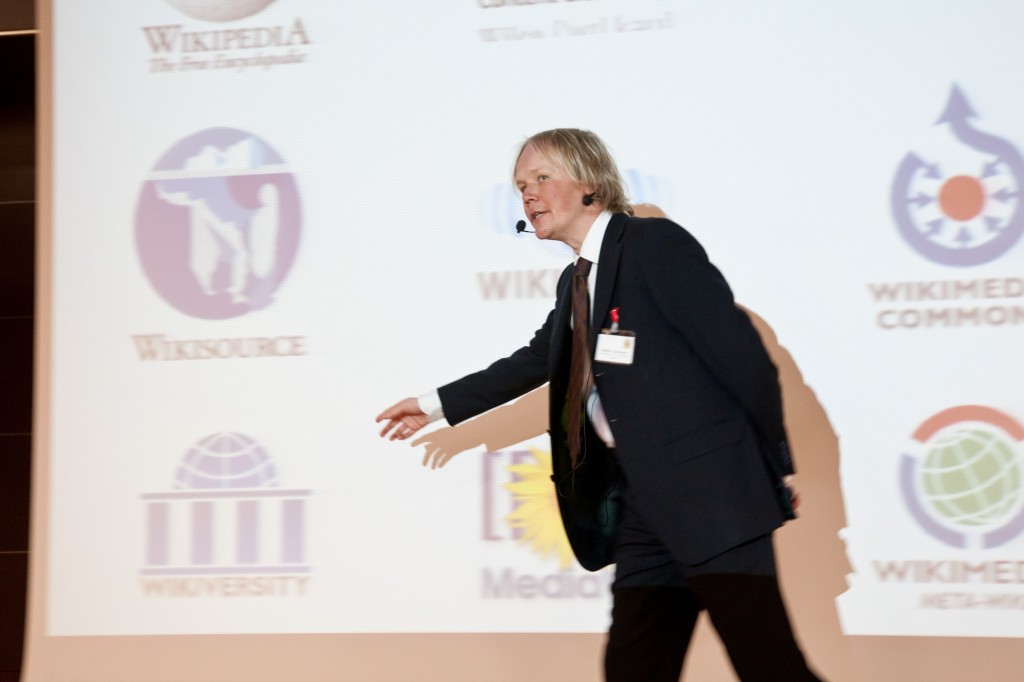 WikiMedia vision Teemu Leinonen: „WikiMedia vision – imagine a world in which every single human being can freely share in the sum of all knowledge.”