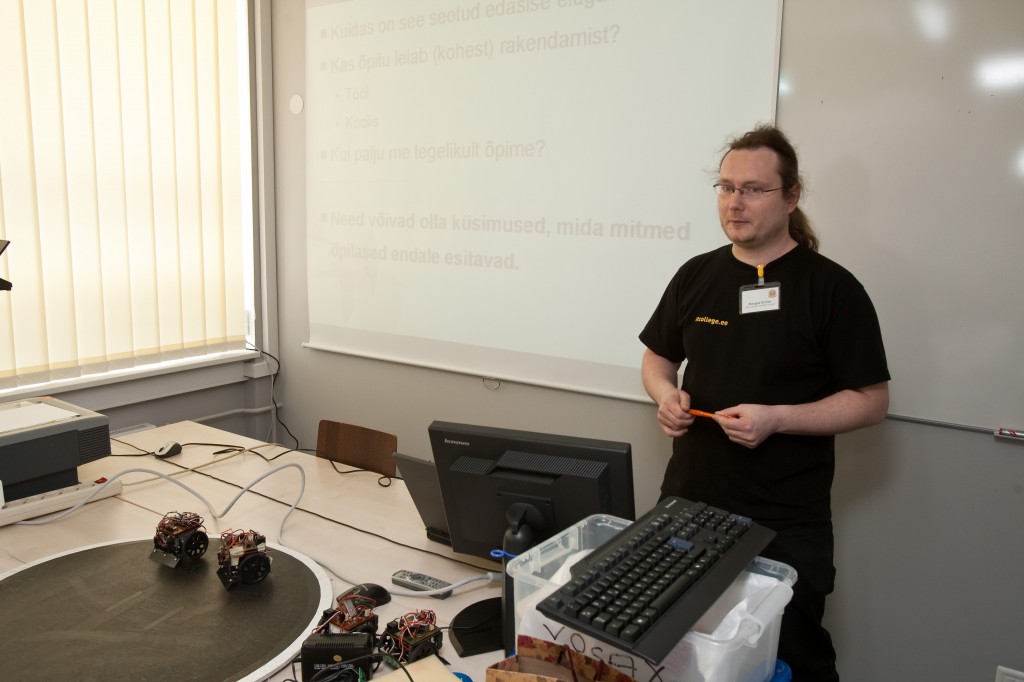 Robootika Robootika kasutamisest info- ja kommunikatsioonitehnoloogia õpetamisel tutvustab Margus Ernits Eesti Infotehnoloogia Kolledžist.